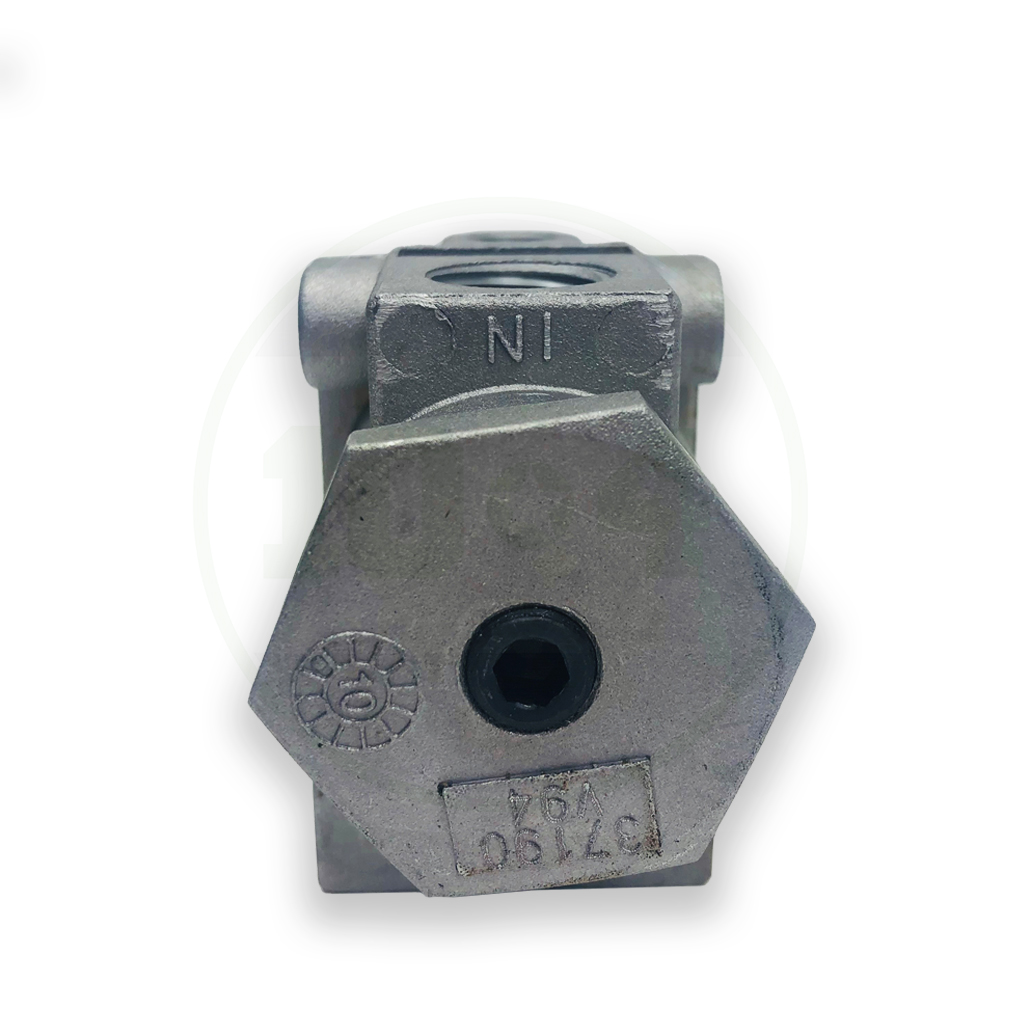 EF37190 Air Filter Regulator Valve » 104 Truck Parts
